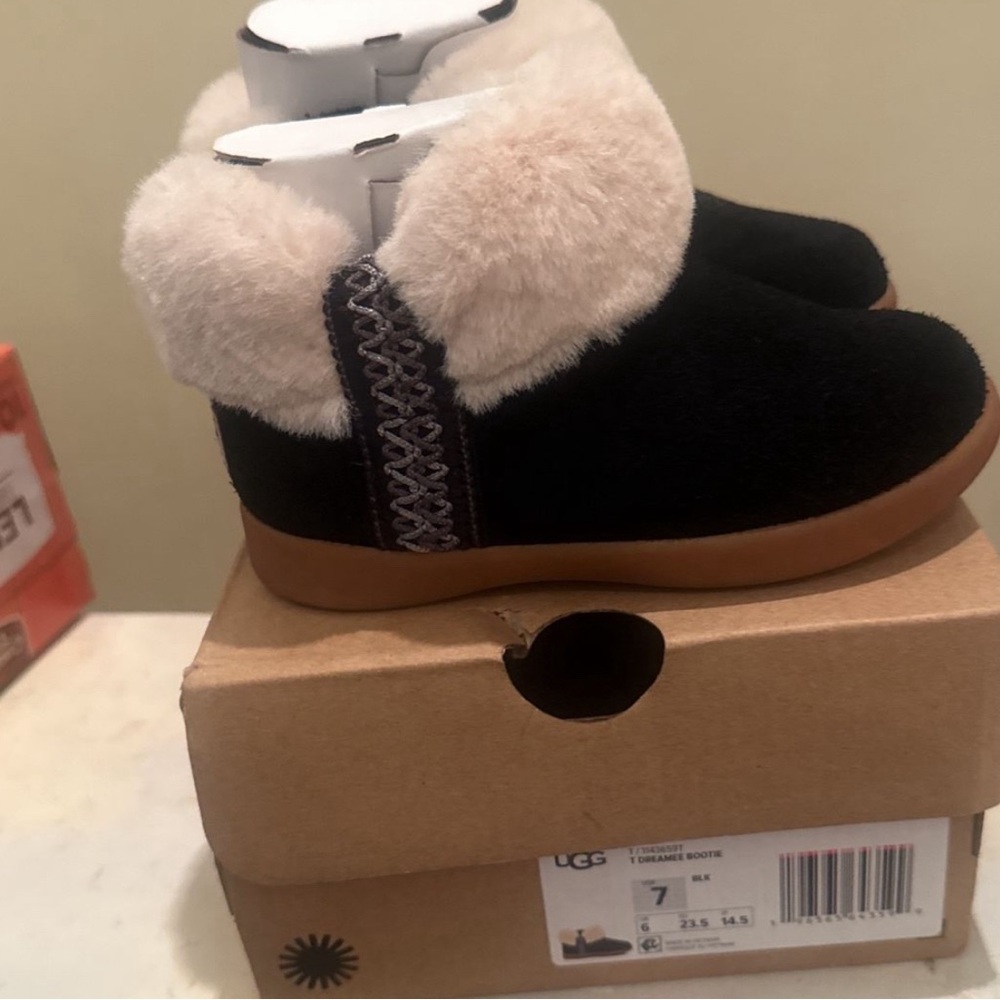 Toddler Uggs